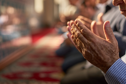 العفو أم المواجهة؟ متى تختار كل واحد؟